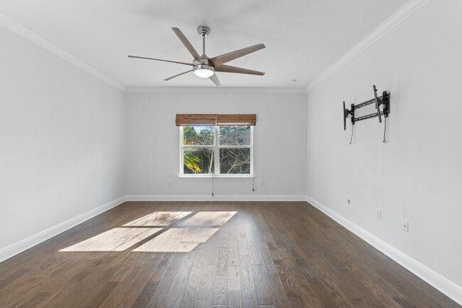 Photo - 590 Las Roblas Grande Dr