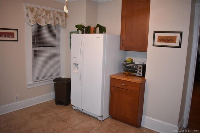 Photo - 181 Leete St Unit 1