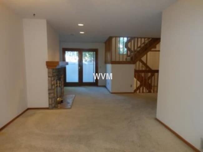 Photo - Manchester Park Townhouse near Chambers and Mississippi