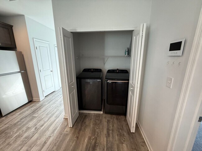 Photo - 1332 Genoa Street Unit 2