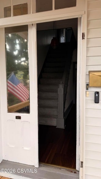 Photo - 437 E Main St