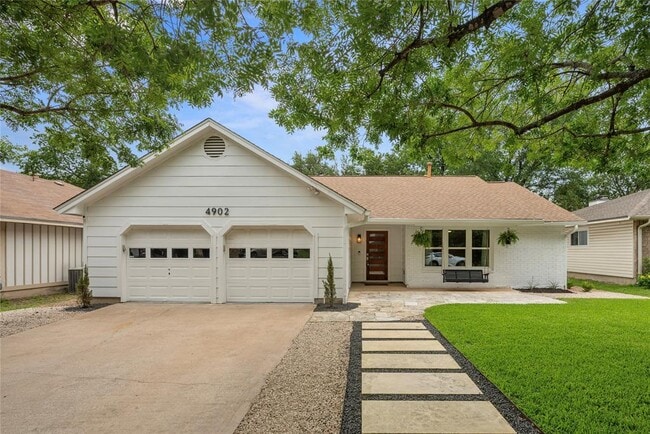 Building Photo - 4902 Pelham Dr
