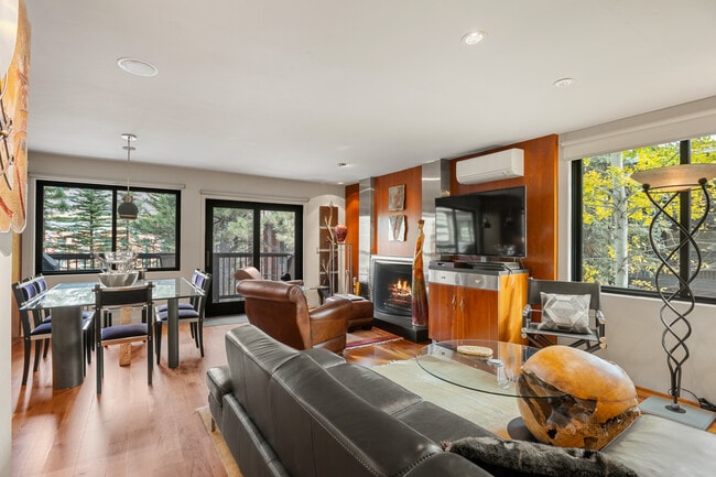 Photo - 650 S Monarch St Unit 9