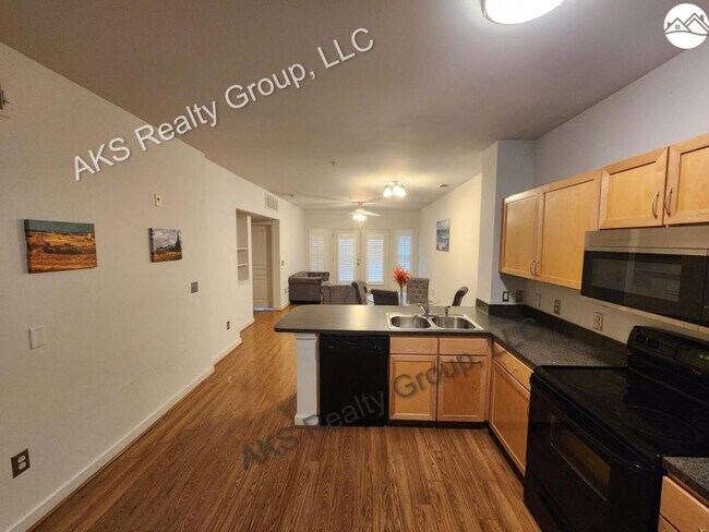 Photo - 401 20th St S