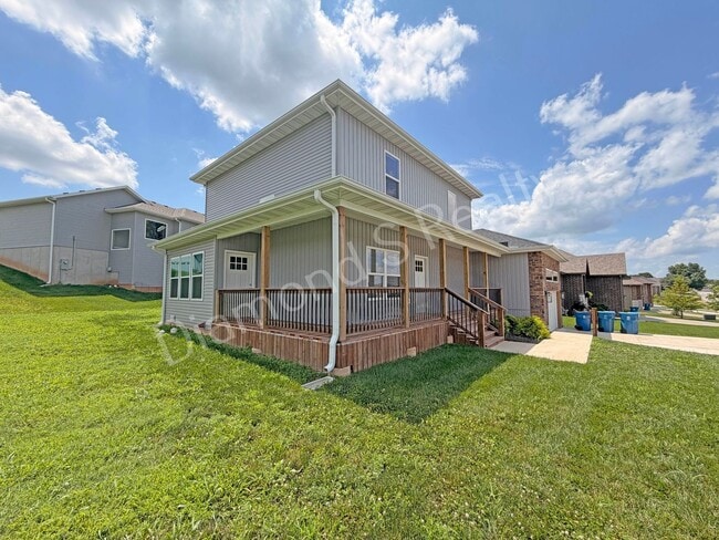 Photo - Gorgeous Two-Story Home Available Early July - 4 Bed/2.5 Bath