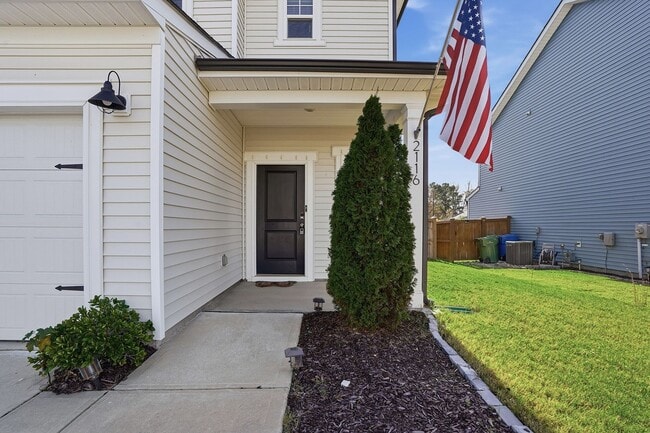 Photo - HOLIDAY INCENTIVES APPLY FOR THIS PROPERTY- AVAILABLE NOW! BEAUTIFUL 2 STORY HOME IN FUQUAY-VARINA