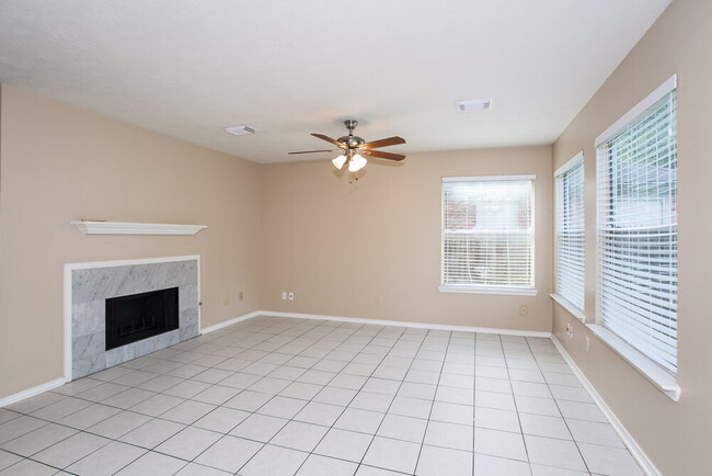 Photo - 8234 Worthington Dr House