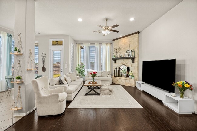 Photo - 19714 Lago Terrace Loop