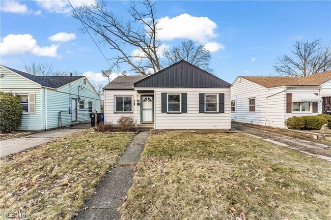 Photo - 13514 Emery Ave