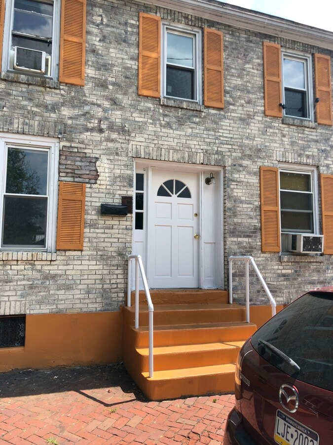 Photo - 1341 S 12th St