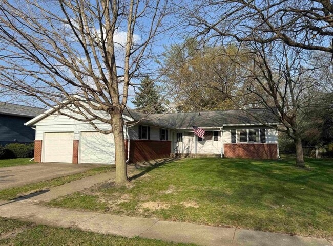 Building Photo - WEST LAFAYETTE SCHOOLS...Well-Maintained Ranch Home with Hardwood Floors