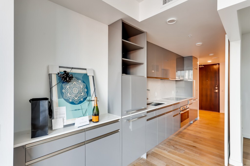 Photo - 1808 Minor Ave (Seattle, WA)