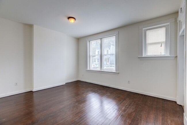 Photo - 202 Wellford St Unit B