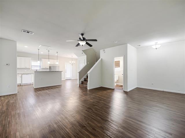Photo - 4918 Villas Dr