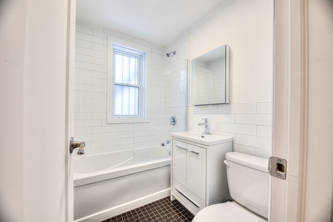 Photo - 659 Rue Jarry E Unit 3