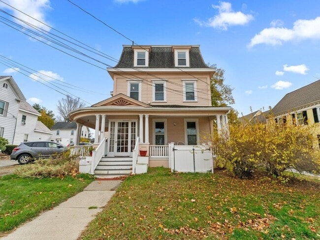 Building Photo - 40 W Central St Unit 1