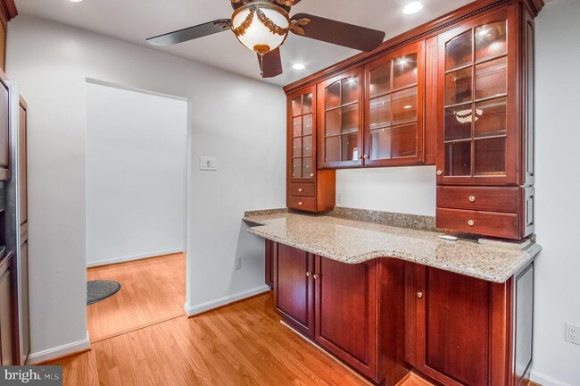 Photo - 4572 Shetland Green Rd