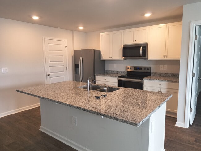 Photo - 44 Autumn's Wood Dr