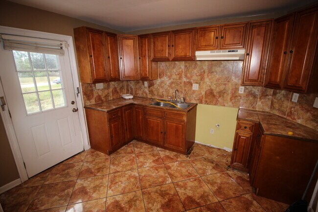 Photo - 3014 Metropolitan St