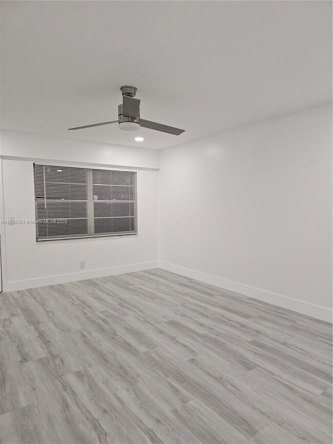 Photo - 13550 SW 6th Ct Unidad 413A