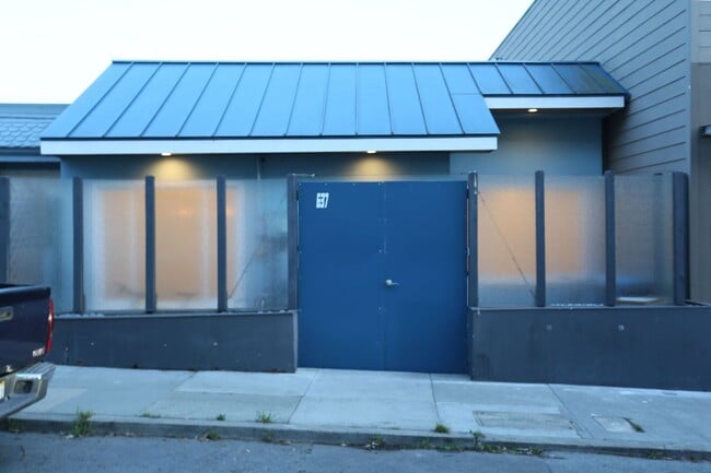 Photo - Spacious three-story 4BR/3BA single family...