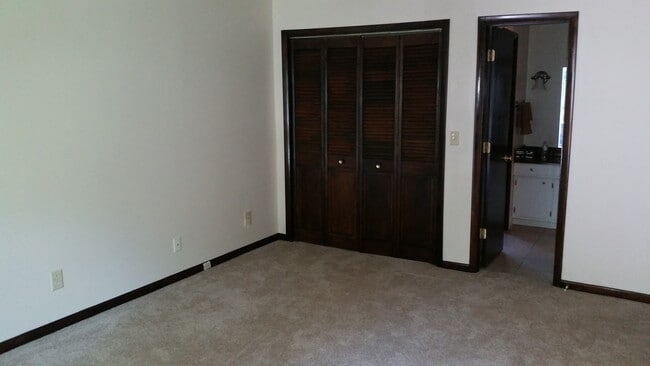 Photo - 24180 Woodridge Cir