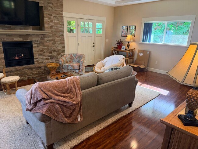 Photo - Piiholo Country Home