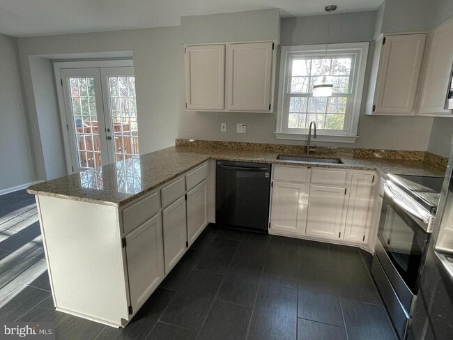 Building Photo - 1353 Templeton Pl