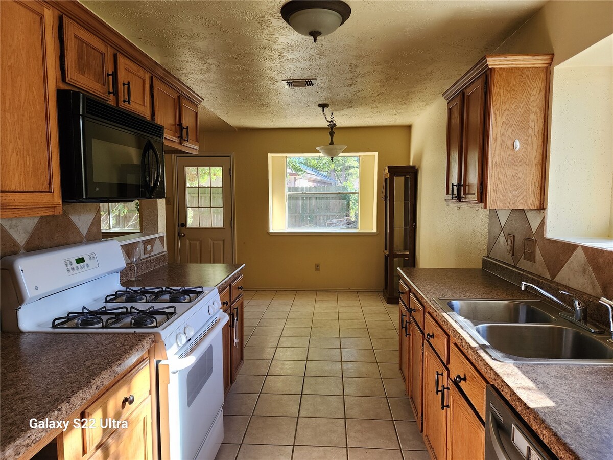 Photo - 2810 Goldspring Ln