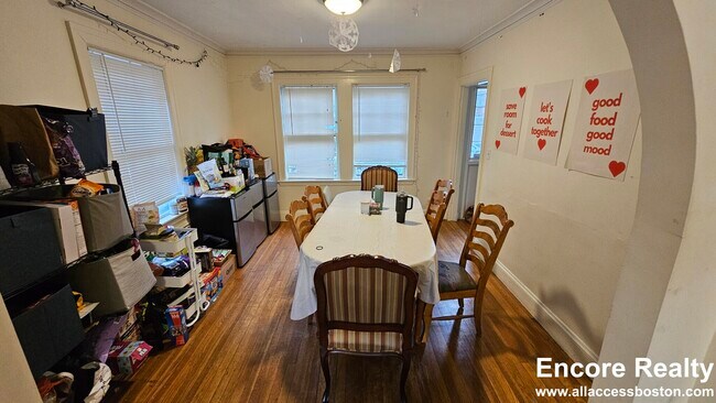 Photo - 52 Greylock Rd