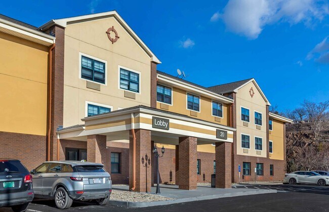 Furnished Studio-Boston - Braintree