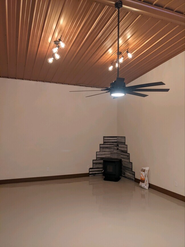 Photo - 3562 Cody Ln