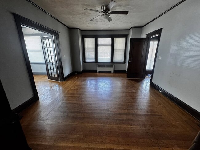 Building Photo - 100 Eaton St Unit 1