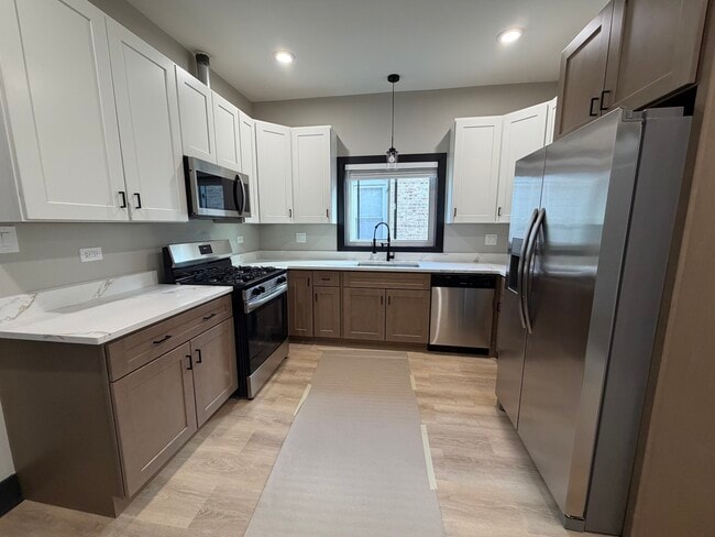 Photo - 5252 W Berteau Ave