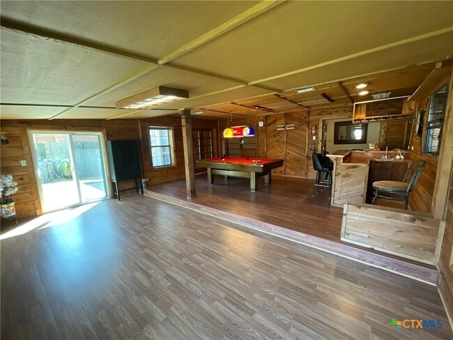 Photo - 1203 Blyth Rd