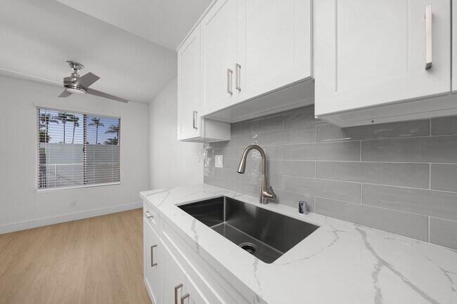 Photo - University Crest Apartments