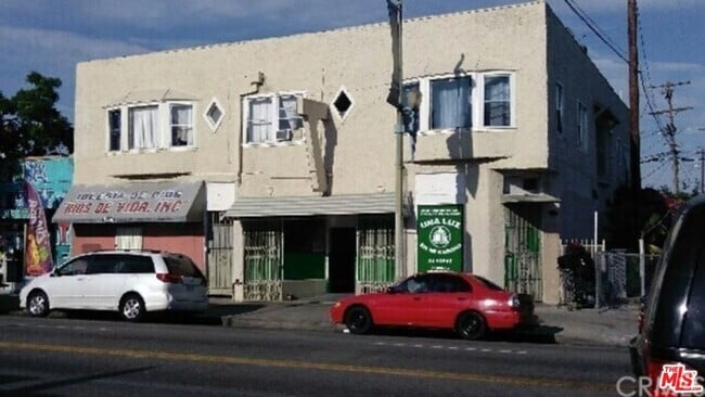Building Photo - 4706 S Vermont Ave Rental