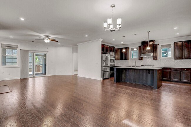 Photo - 2127 Gregor Overlook Ln