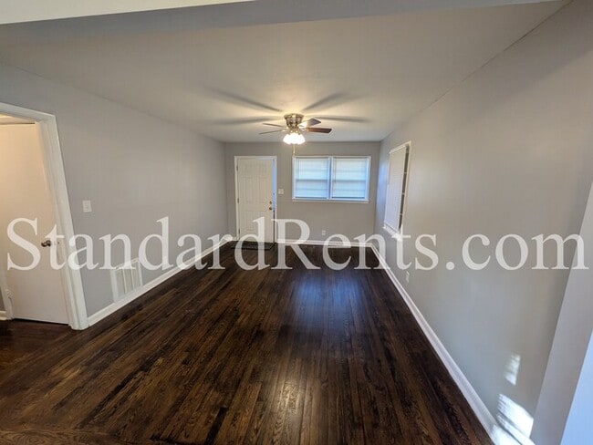 Photo - 129 Long Dr SW