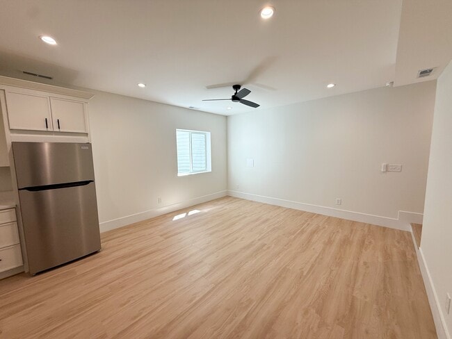 Photo - 1448 Lexington Ave Unit B