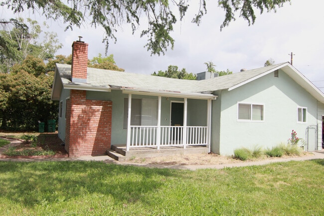 Great Location! - Great Location! House