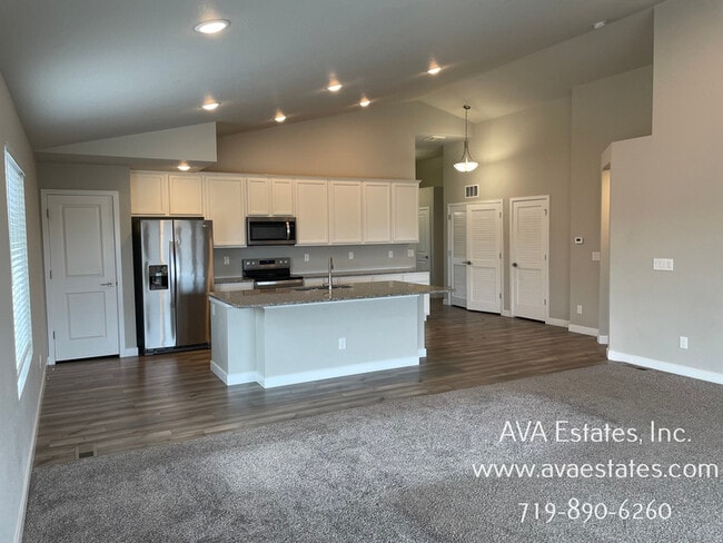 Photo - 2403 Sunrise Ln