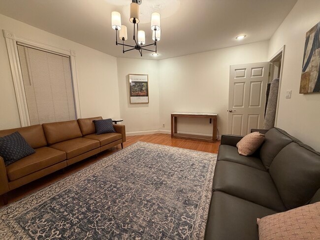 Photo - 184 Green St Unit 1