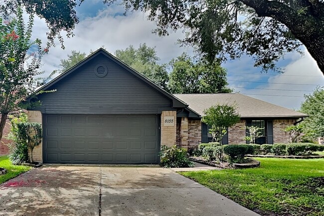 Building Photo - 8155 Big Oak Trail Dr