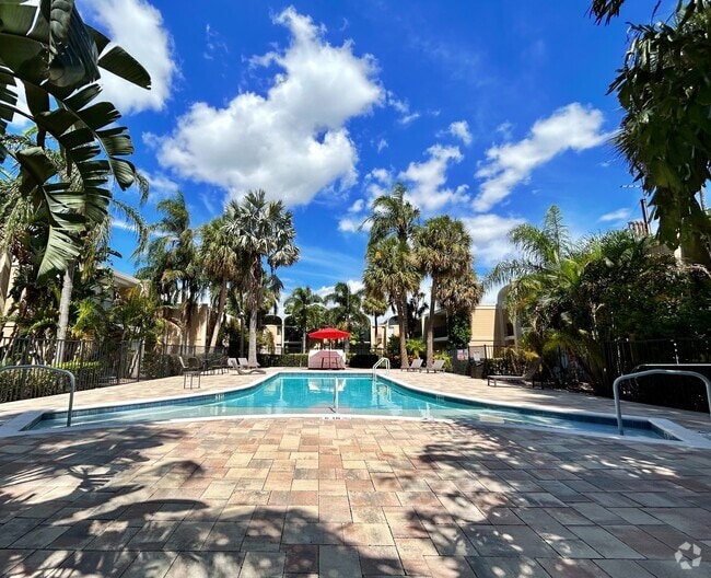 Pool Area - The Oasis Club Rental