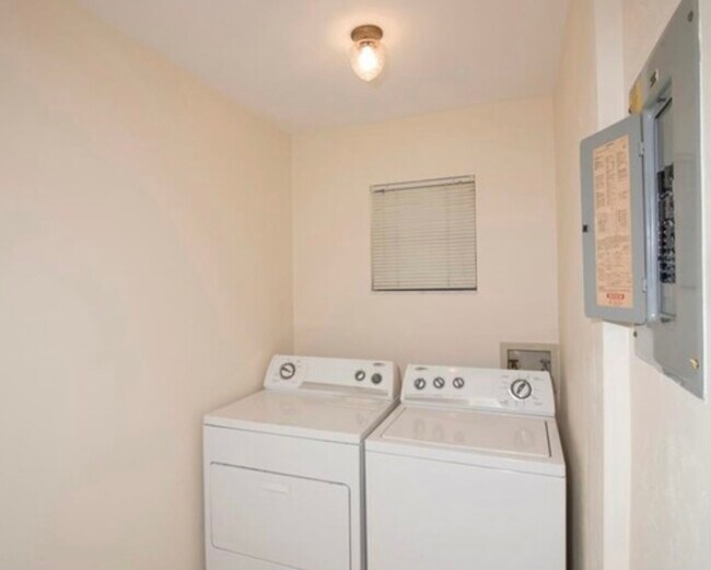 Photo - 681 E Hartford St Unit 5A