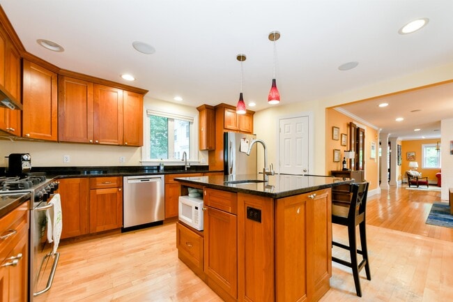 Photo - 36 Burroughs St