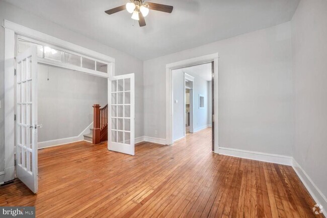 Building Photo - 742 Newton Pl NW Rental