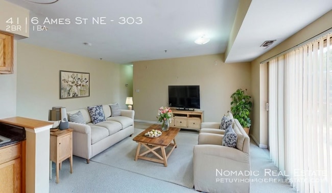 Building Photo - 4116 Ames St NE Unit 303