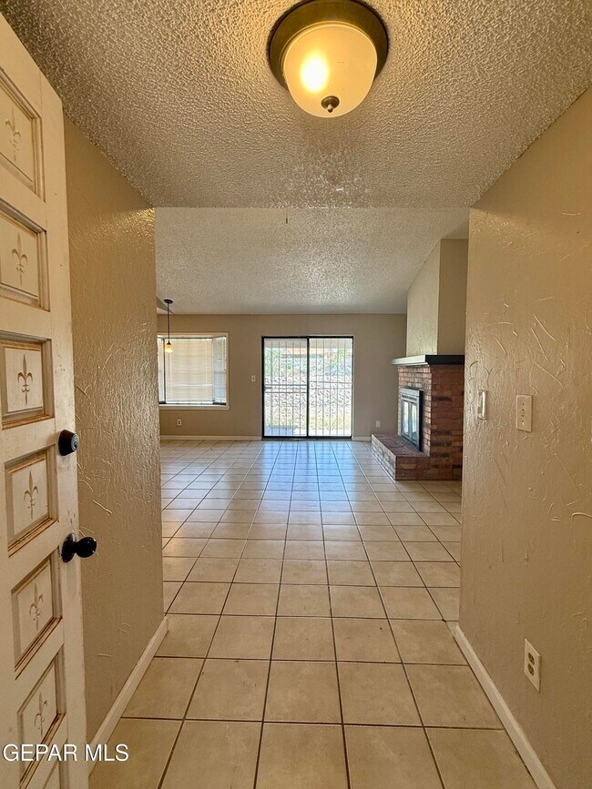 Photo - 7113 El Cajon Dr